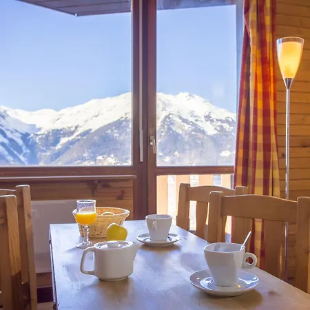 Club Les Sittelles Resort 3*