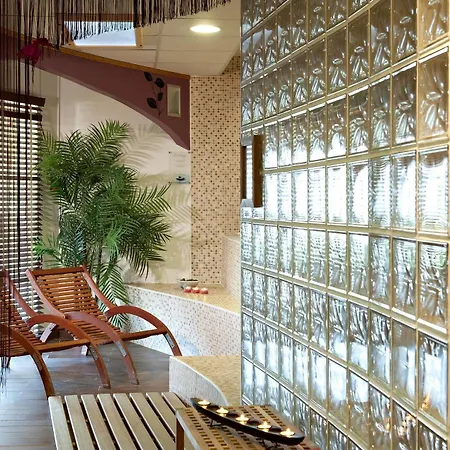 Club Les Sittelles Resort