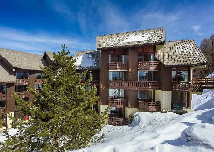 Club Les Sittelles Курортный комплекс 3*